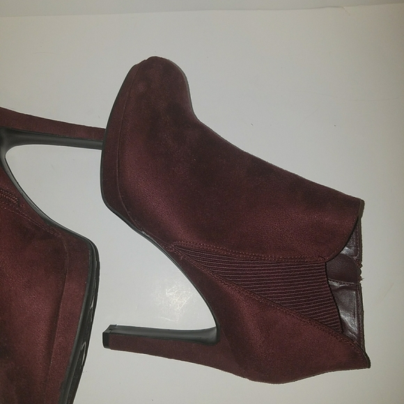 Impo suede like, size 8.5, never worn - Picture 6 of 10